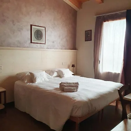 Osteria E Del Viaggiatore